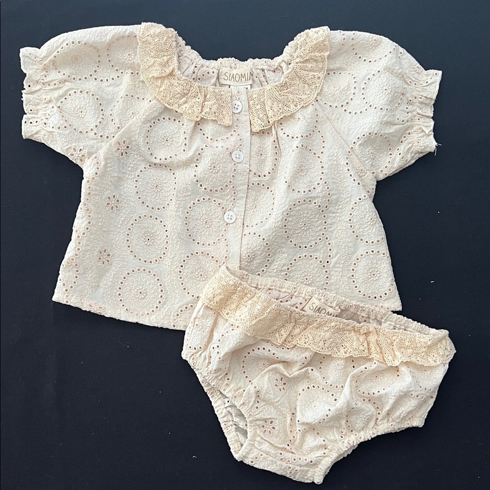 Siaomimi Cream Eyelet Diaper Cover Set